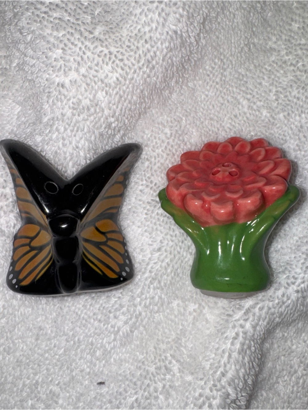 Ceramic Butterfly & Flower Salt and Pepper Shakers - Black Butterfly, Red Flower
